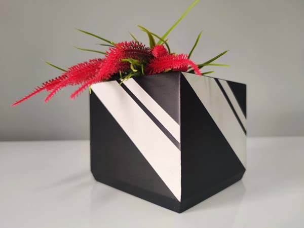 Cubic Dekoratif Beton Saksı - 1