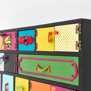 El Boyaması Dört Katlı Masif Konsol - 6