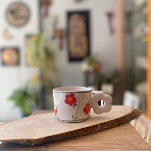 Kırmızı Çiçekli Kupa - 3