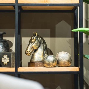 Antik At - TepeHome (1)
