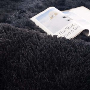 Tüy Dökmez Tavşan Tüyü Halı Siyah 15 - TepeHome (1)