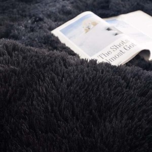 Tüy Dökmez Tavşan Tüyü Halı Siyah 16 - TepeHome (1)