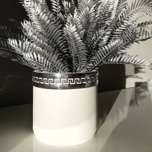 Yapay Çiçekli Dekoratif Beton Saksı - TepeHome